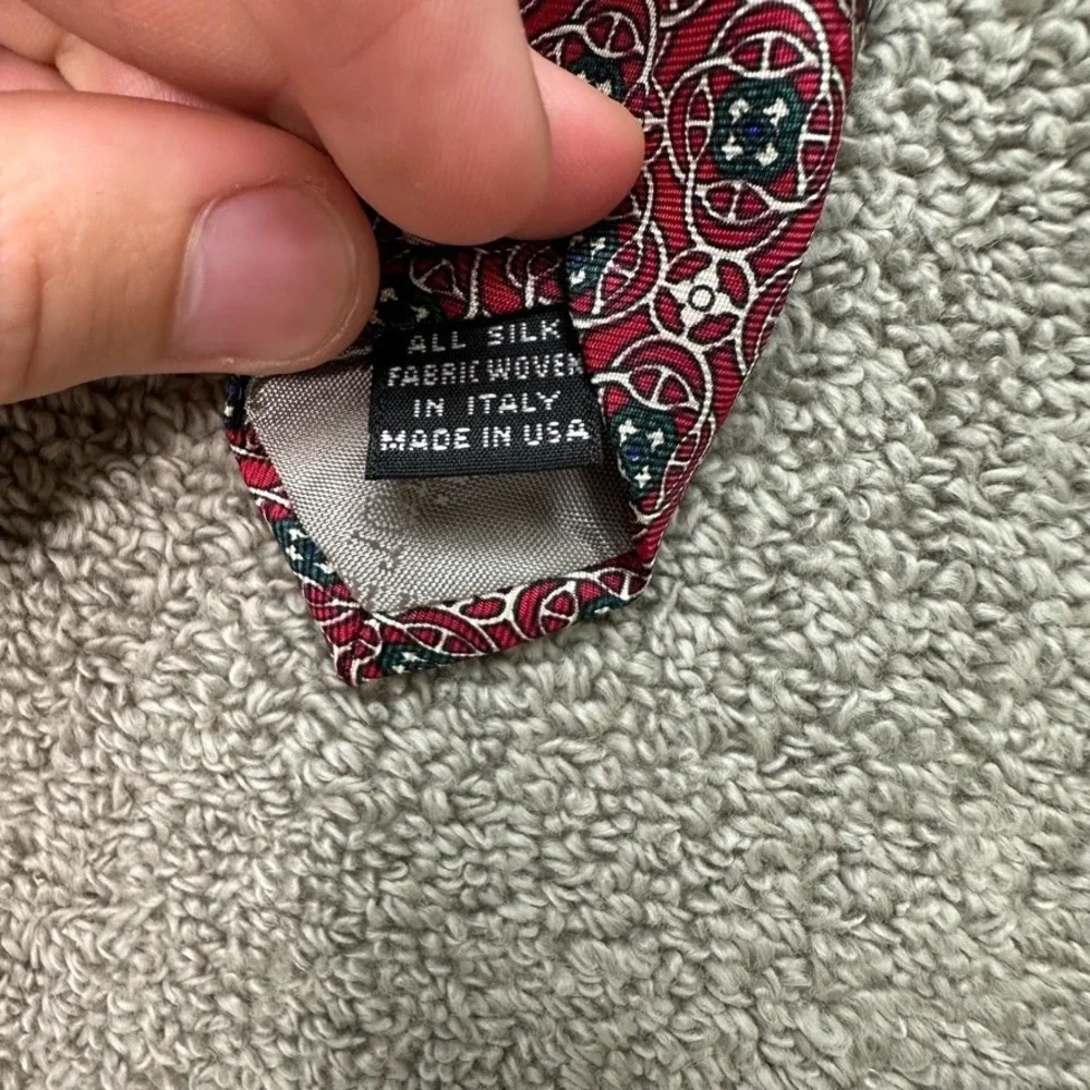 Christian Dior Monsieur Red Silk Geometric Medallion Necktie Made in USA Italy
